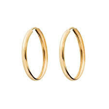 Korutuote Oy- Korvakorut, keltakultaa. 