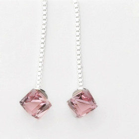 Rantanen Oy- Sydän, swarovski kristalli. USEITA VÄREJÄ!