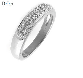 D I A Estetika- Timanttisormus, valkokulta