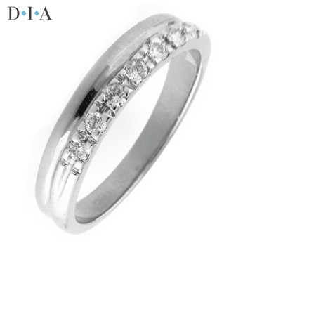 D I A - Timanttisormus, valkokulta