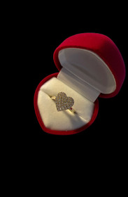 D I A - Sydänsormus, keltakulta