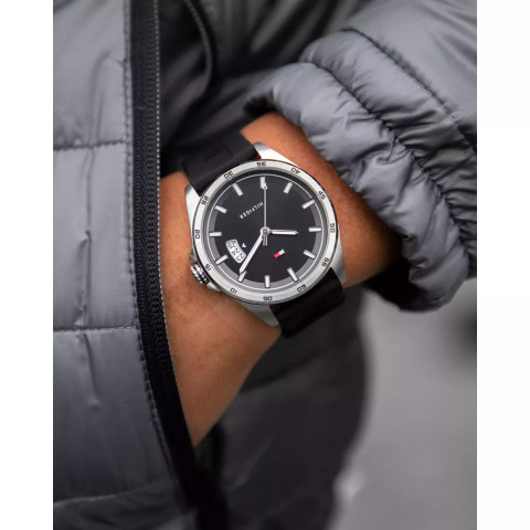 TOMMY HILFIGER-  Miesten rannekello