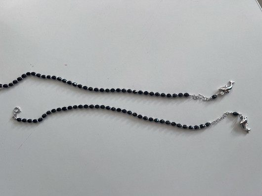 Nilkkaketju- Delfiini, musta onyx