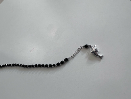Nilkkaketju- Delfiini, musta onyx