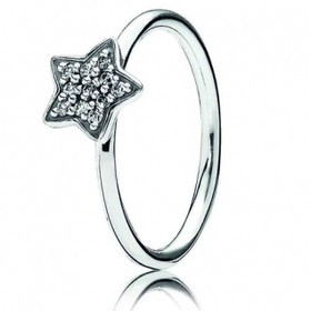 Pandora- Tähti Sormus USEITA KOKOJA!