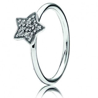 Pandora- Tähti Sormus USEITA KOKOJA!