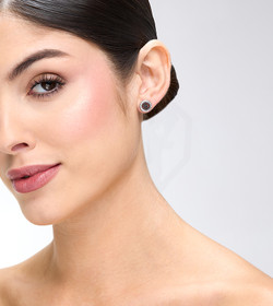 GUESS- Studs Party, korvakorut. Teräs