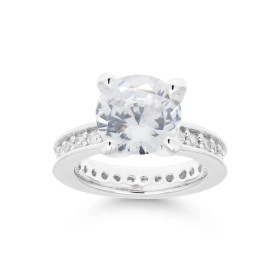 Korutuote Oy- Hopeakastesormus kirkkailla zirkoneilla