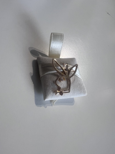 Kultakoru- Riipus, PlayBoy