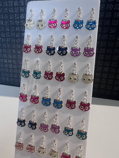 Friman- Kissan pää, hopeakorvakorut