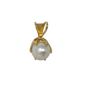 Korutuote Oy- Riipus, helmi. Keltakultaa