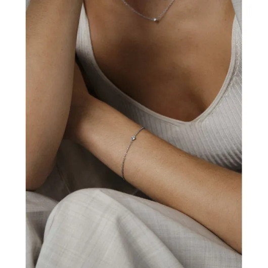MOCKBERG- Thin Diamond Bracelet, rannekoru