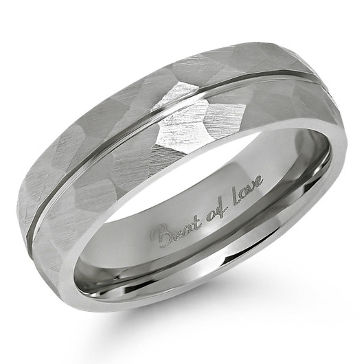 Beat of Love -Titaanisormus taottu