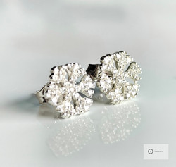 Hopeakorvakorut Lumihiutaleet