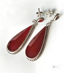 Vanhat Hopeakorvakorut Punaiset Pisarat