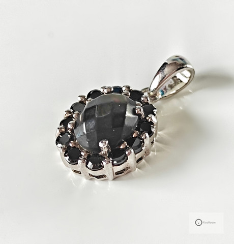 Hopeariipus Tummat Kivet 