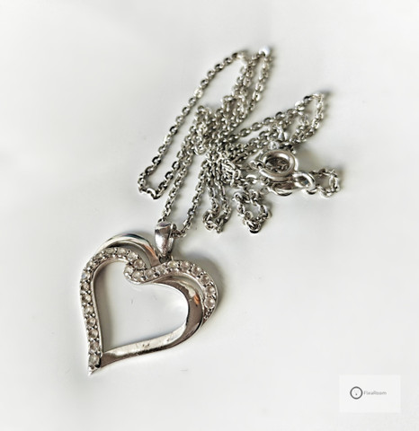 Hopeakaulakoru Sydän Zirkoniat