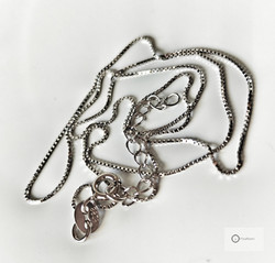 Hopeaketju 42 -45,5 cm / 0,8 mm (venetsia)