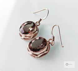 Vanha Hopeakorvakorut Ruskeanharmaat Kivet