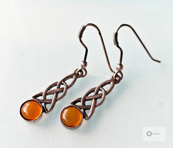 Vanhat Hopeakorvakorut Meripihkakivillä