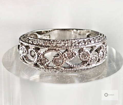 Hopeasormus Pitsikuviot & Zirkoniat