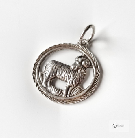 Hopeariipus Horoskooppi Oinas / Aries