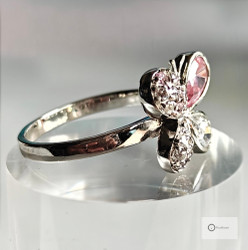 Hopeasormus Perhonen