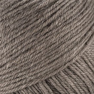 laines-du-nord-blueface-wool-lanka-brittilainen-bluefaced-leicester-lampaanvilla-neulelanka-villalanka-2-tumma-beige