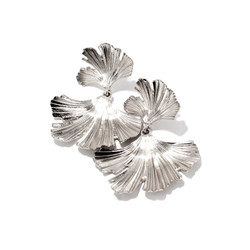 Hopeanväriset roikkuvat neidonhiuspuun lehti korvakorut