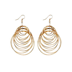 Kullanväriset rengaskorvakorut 12 renkaalla