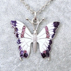 Upea laadukas kimalteleva violettivalkoinen perhonen kaulakoru