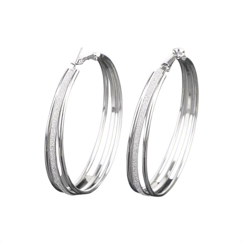 Hopeanväriset korvarenkaat kimalteella 6cm