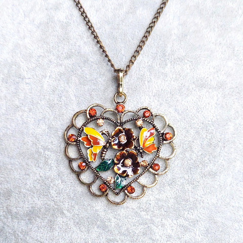 Koristeellinen ruskea emaloitu antiikkipronssi sydänkaulakoru