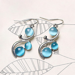 Siniset / turkoosit roikkuvat kissansilmä korvakorut