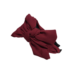 Leveä viininpunainen rusettipanta