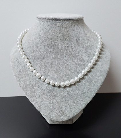 Helmikaulakoru Shell Pearl-helmistä