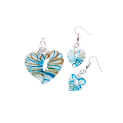 Vaalea turkoosi-/kultaraitainen lasisydänkaulakoru ja korvakorut