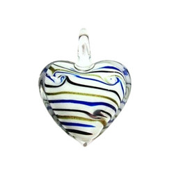 Vaalea sini-musta-kultaraitainen lasisydän kaulakoru mustalla nauhalla