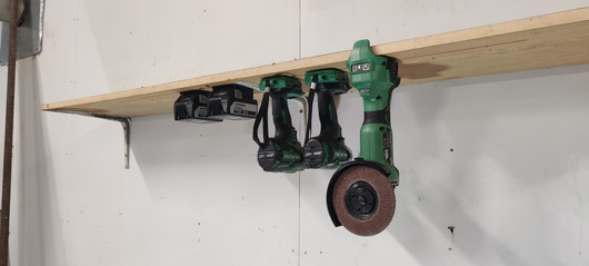 Hikoki Hitachi akkuteline