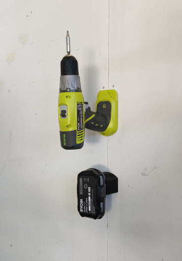Ryobi One+ koneteline, seinään asennettava
