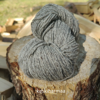 Päivillanka Villis -karstalanka (180m/100g, vastaa Lettlopia)