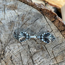 Koristeellinen metallihakanen