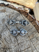 Koristeellinen metallihakanen