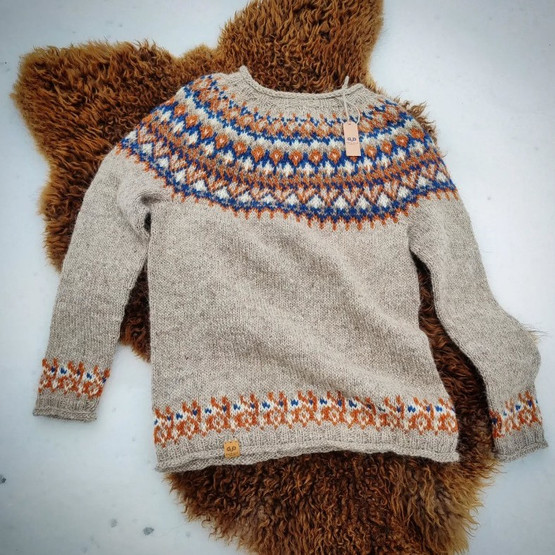 Päivillan Maisa-villis neuleohje