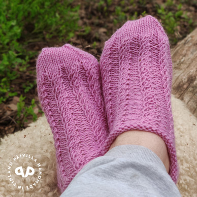 Päivillan Tuuli nilkkasukat -neuleohje (koko 38-39)