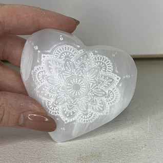 Seleniitti sydän mandala