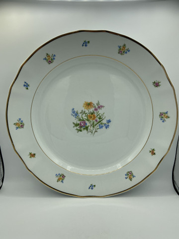 Liisa tarjoilulautanen