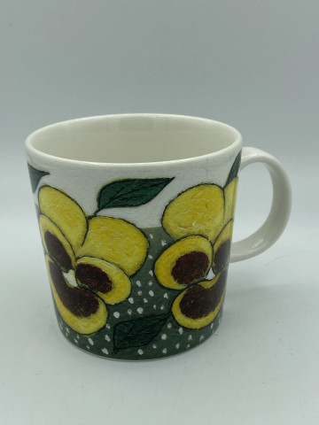 Heljä Liukko-Sundström keltaiset orvokit muki Lempeä hymy