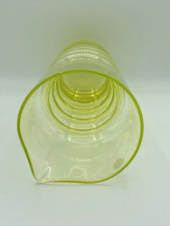 Tzarina kannu, keltainen