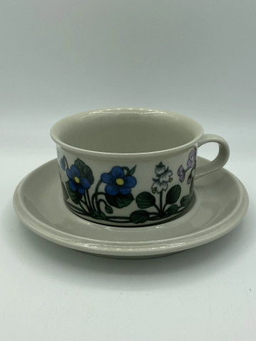Flora tea cup